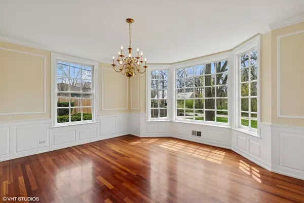 Lake Forest, IL 60045,360 Linden AVE