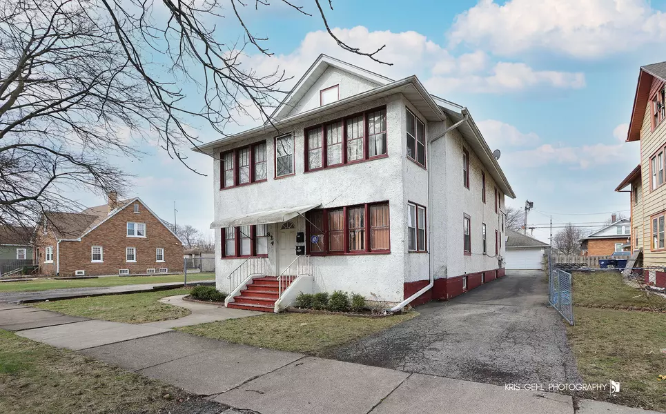 824 S Jackson ST, Waukegan, IL 60085