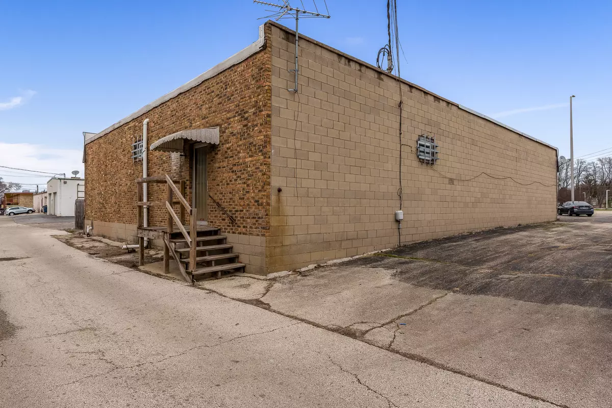 Loves Park, IL 61111,4722 N 2nd ST