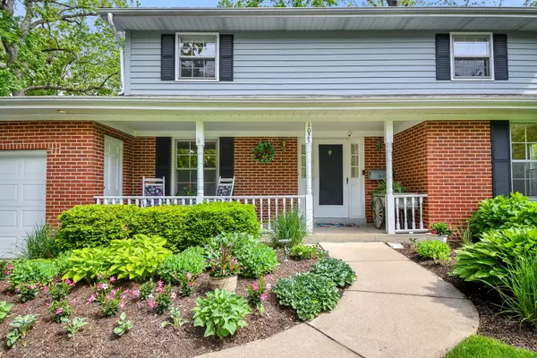 Naperville, IL 60540,1025 Elizabeth AVE