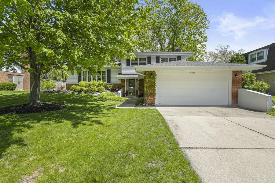 8S045 Grant ST, Darien, IL 60561