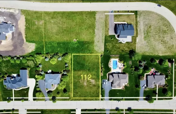 223 Merry Oaks DR, Sycamore, IL 60178