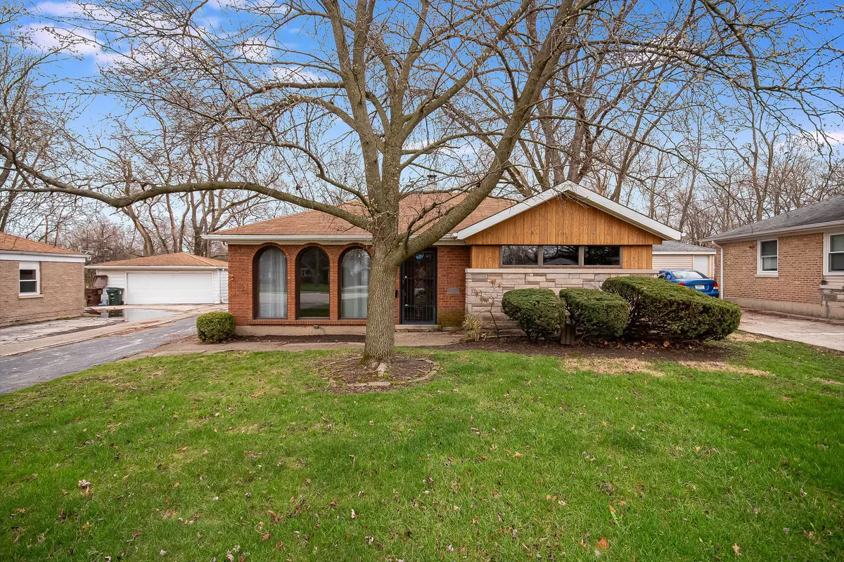Park Forest, IL 60466,329 Indianwood BLVD