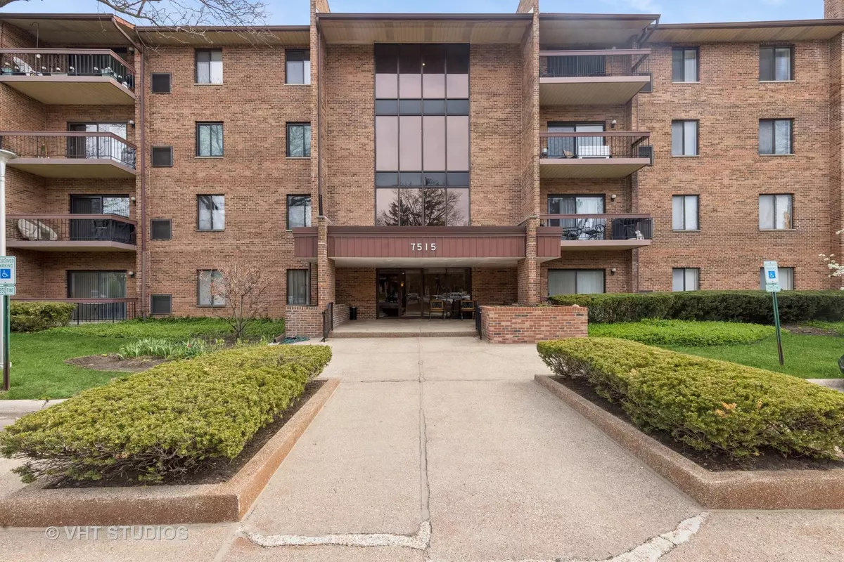 Darien, IL 60561,7515 Nantucket DR #407