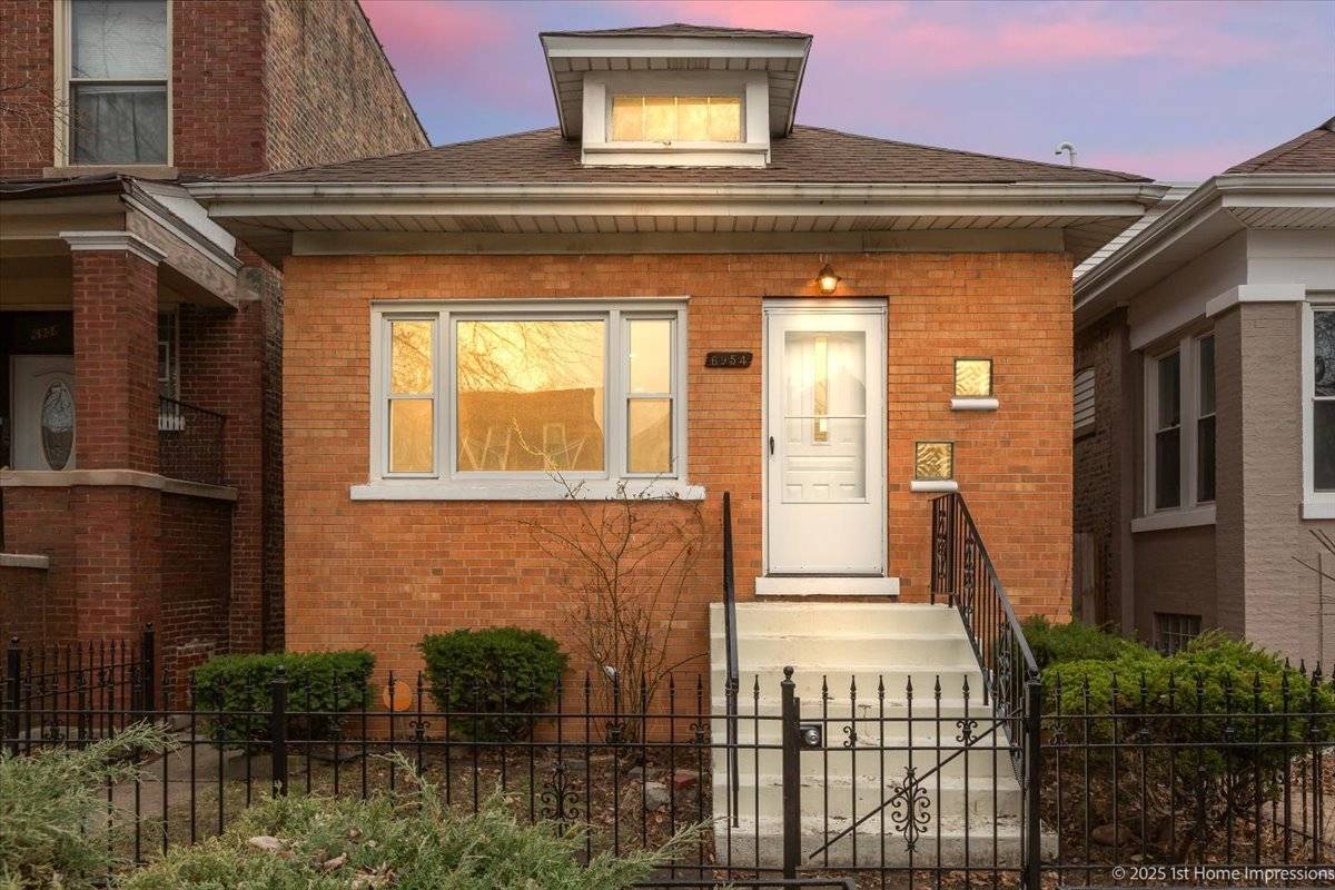 6954 S Prairie AVE, Chicago, IL 60637