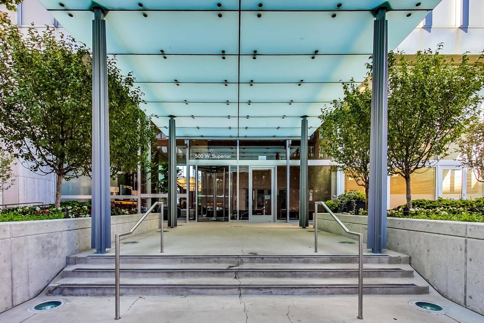 Chicago, IL 60654,500 W Superior ST #1804