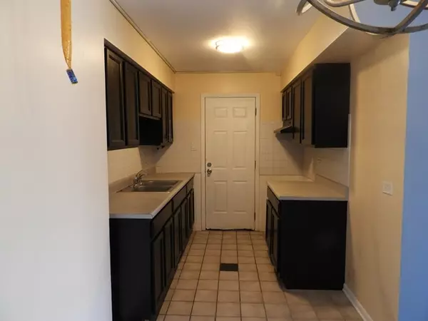 Riverdale, IL 60827,13715 S Stewart AVE #2E