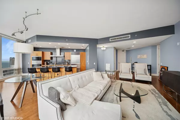 Chicago, IL 60611,401 N Wabash AVE #56D