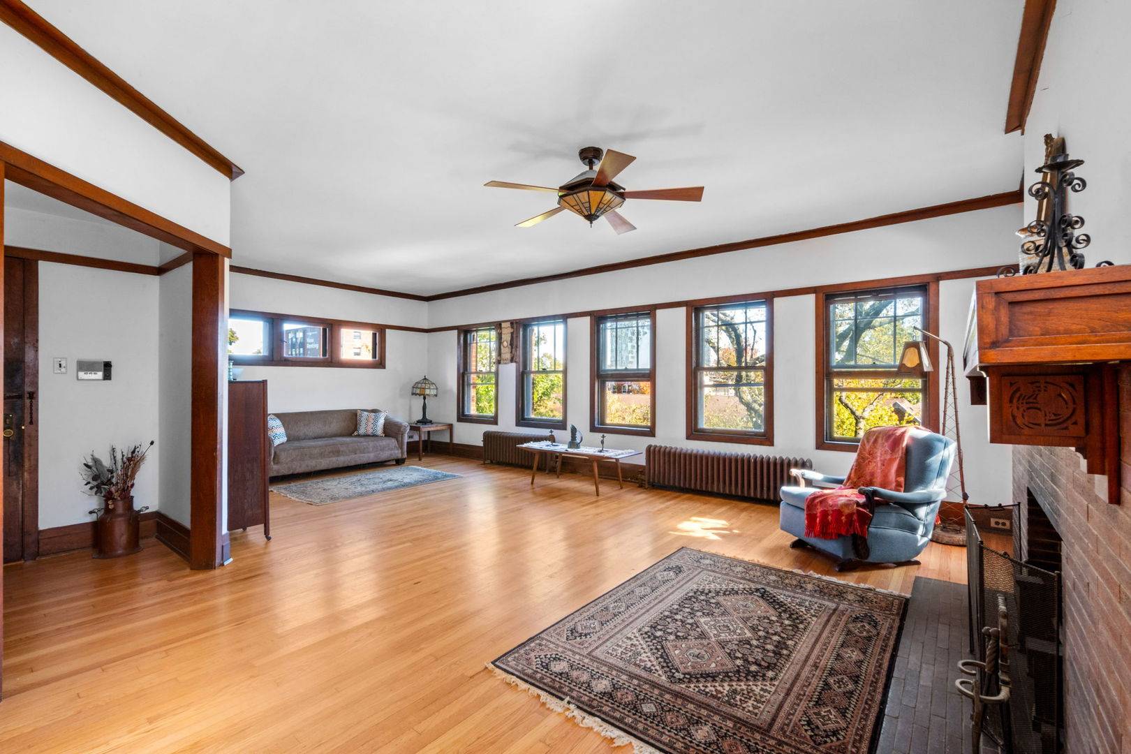Chicago, IL 60637,5712 S Dorchester AVE #3