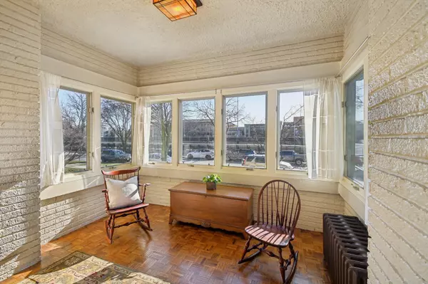 Oak Park, IL 60302,177 Linden AVE #1