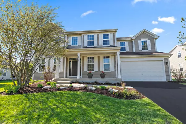 591 Waterford RD, Elgin, IL 60124
