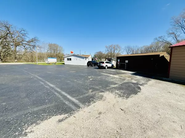 Streator, IL 61364,1215 N Bloomington ST
