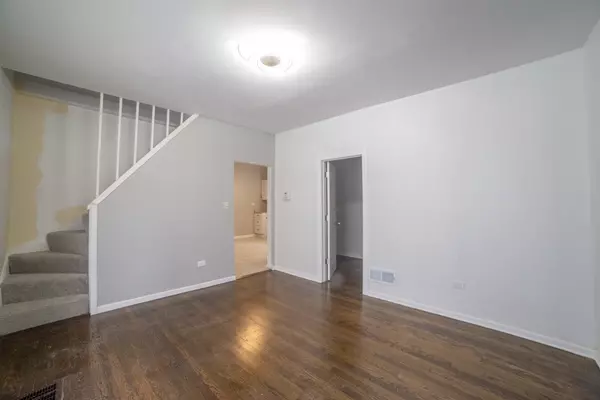 Chicago, IL 60628,331 W 108th ST