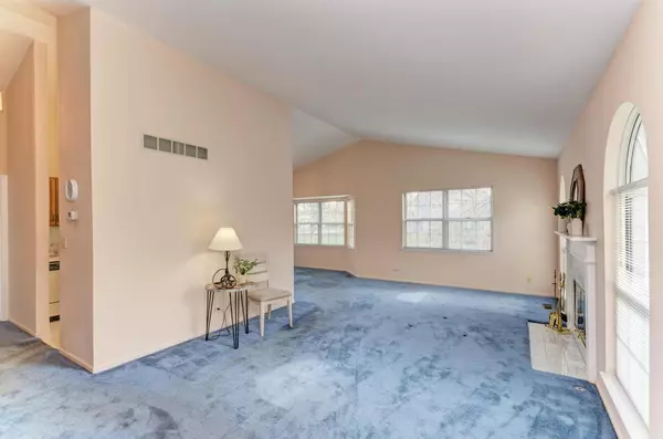 Downers Grove, IL 60516,6523 Stair ST