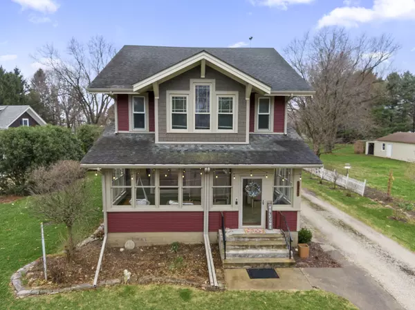 2S368 Harter RD, Elburn, IL 60119