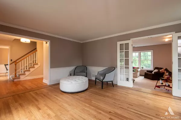 Crystal Lake, IL 60012,733 Saddle Ridge