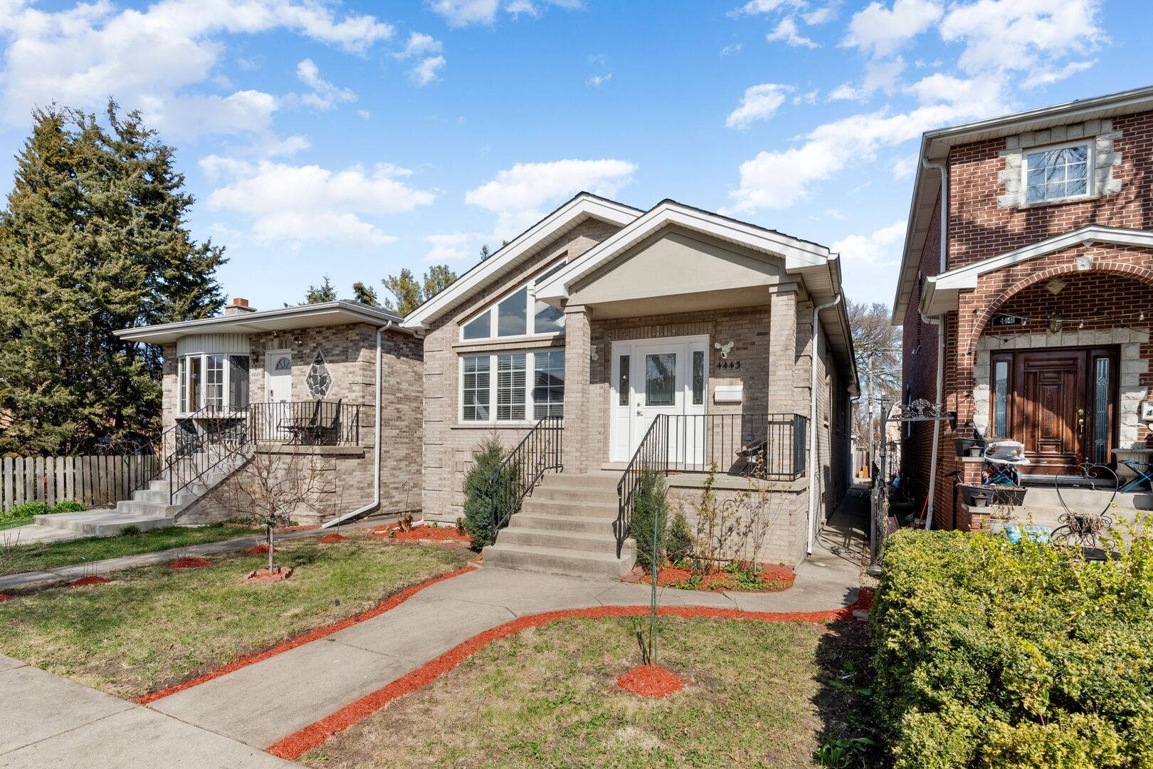 4443 N Newland AVE, Harwood Heights, IL 60706
