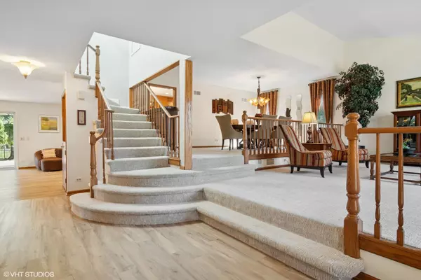 Palatine, IL 60067,2300 Lisa CT