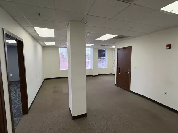 Kankakee, IL 60901,187 S Schuyler AVE #410