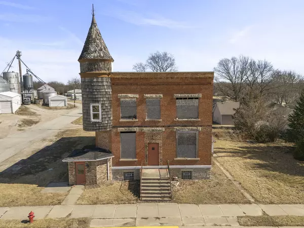 Seneca, IL 61360,426 N Main ST