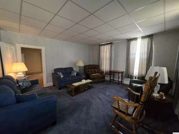 Mt. Sterling, IL 62353,308 W Washington