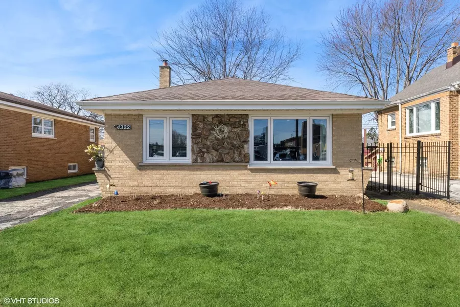 4322 Forest AVE, Brookfield, IL 60513