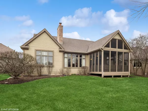 Lake In The Hills, IL 60156,6 Black Diamond CT