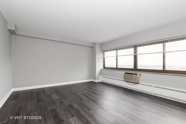 Chicago, IL 60649,7337 S South Shore DR #1420