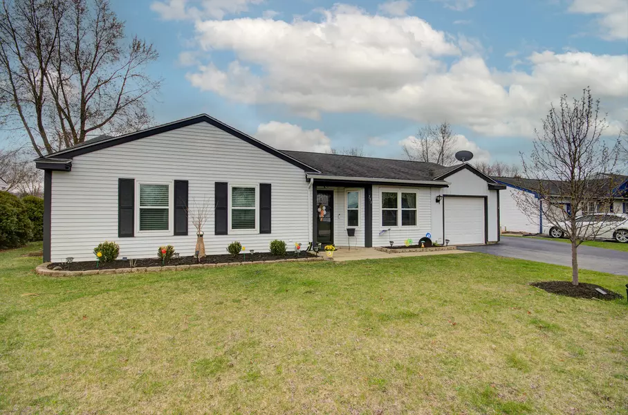 759 Newport DR, Island Lake, IL 60042