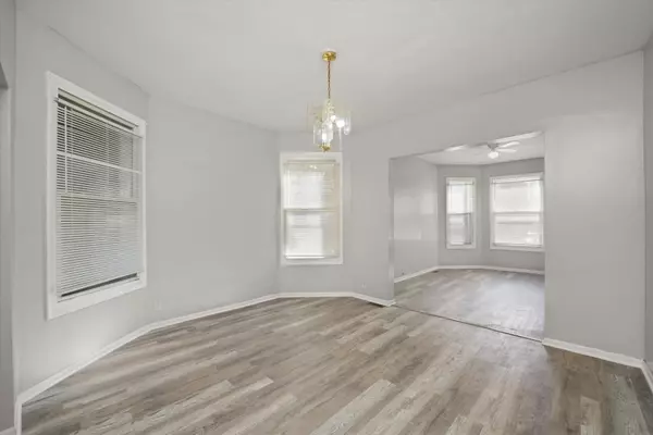 Chicago, IL 60621,6611 S Peoria ST