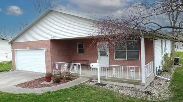 Buckley, IL 60918,202 N Oak ST