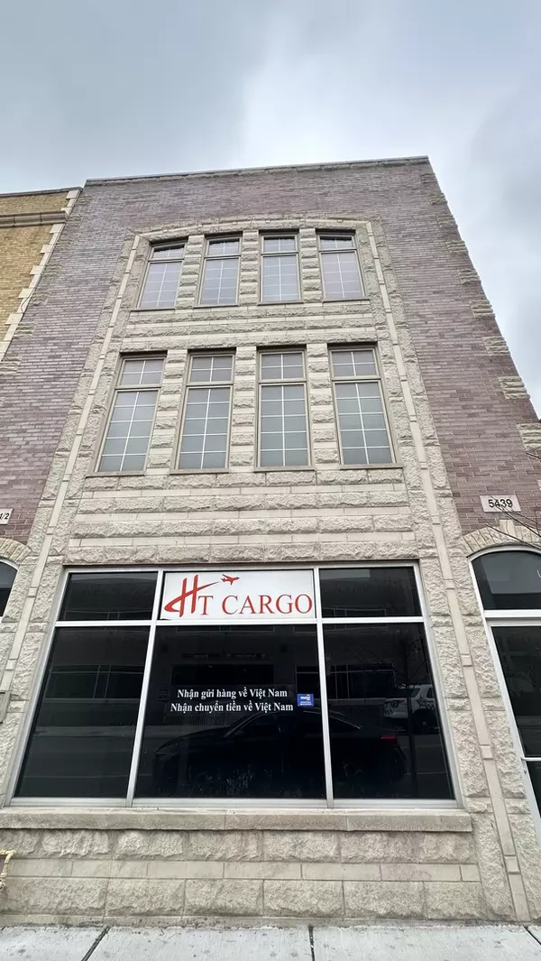 5439 N Lincoln AVE #1, Chicago, IL 60625