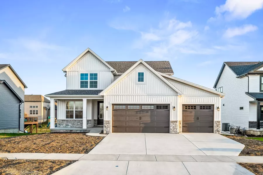 5017 Finlen LN, Bloomington, IL 61705