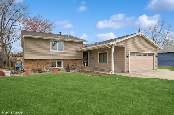 111 E Garden AVE,  Palatine,  IL 60067