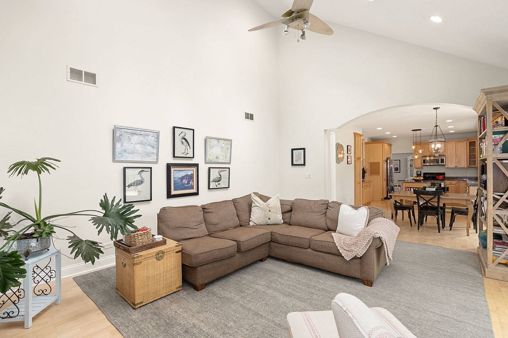 La Grange Highlands, IL 60525,1033 W 58th ST