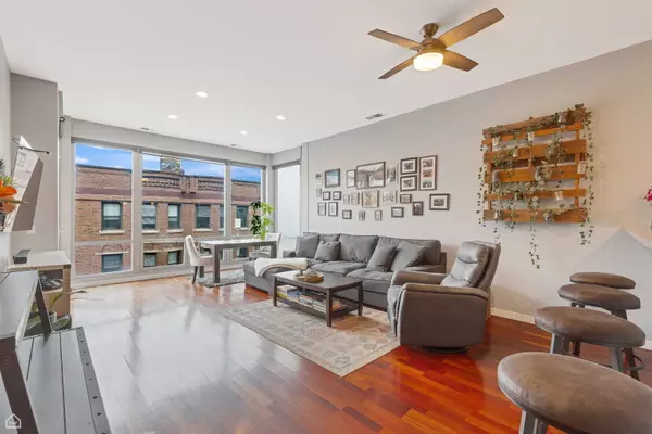 Chicago, IL 60613,3920 N Sheridan RD #304