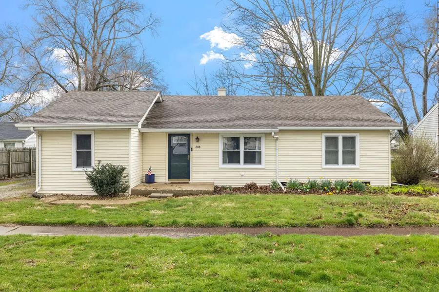 308 W 6th ST, Aroma Park, IL 60910