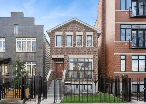 2449 W CORTLAND ST, Chicago, IL 60647