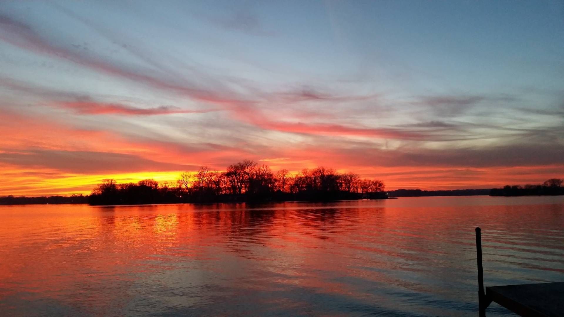 Fox Lake, IL 60020,536 Circle DR