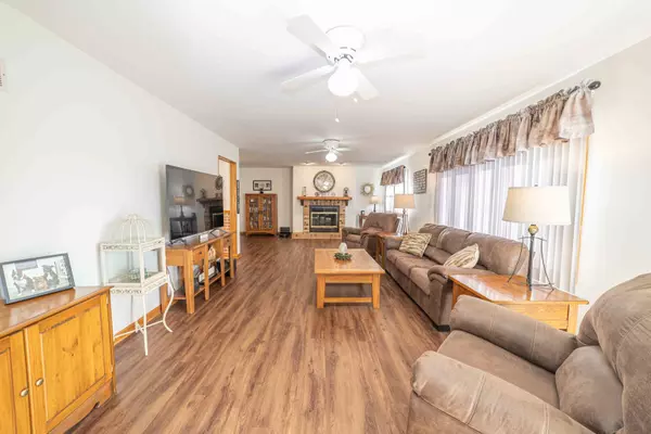 Joliet, IL 60435,1906 Delrose ST