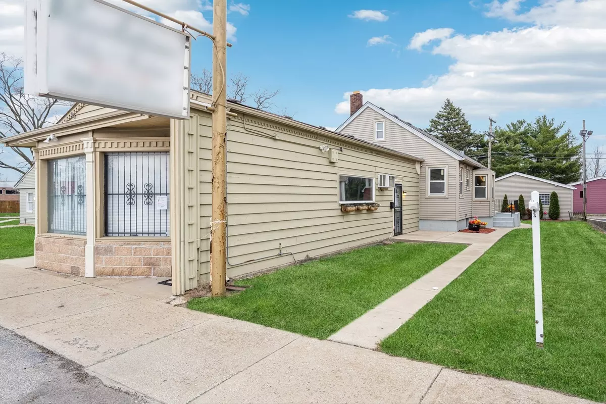 Calumet City, IL 60409,915 Burnham AVE
