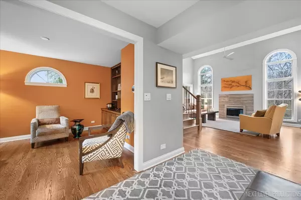 Naperville, IL 60540,1237 Hobson Oaks DR