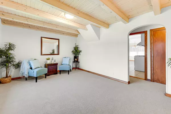 Chicago, IL 60655,10804 S Ridgeway AVE