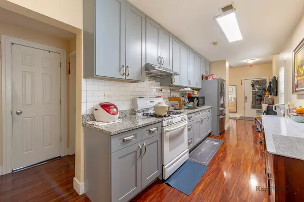 Chicago, IL 60632,2728 W 39th PL