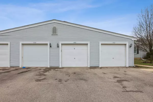 Hoffman Estates, IL 60169,1945 Hancock DR