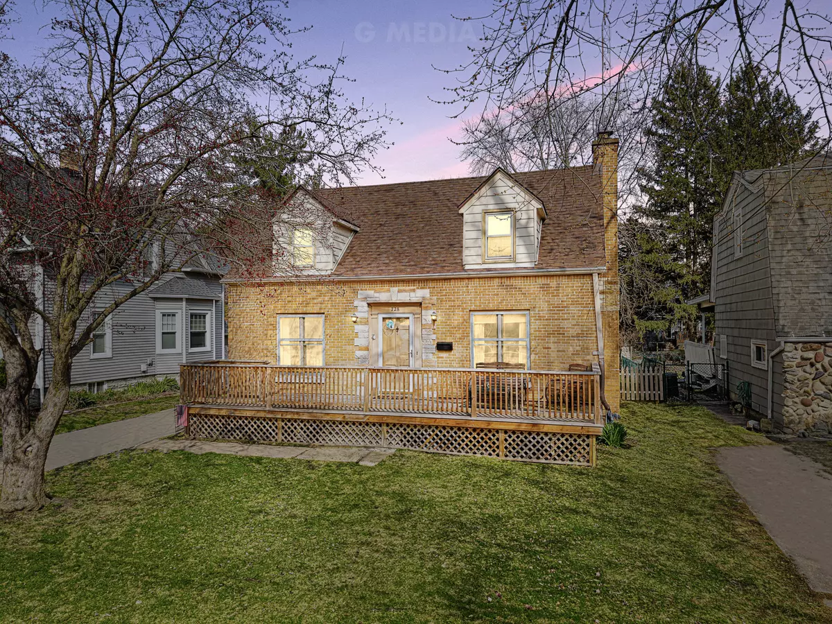 Dekalb, IL 60115,728 N 9th ST