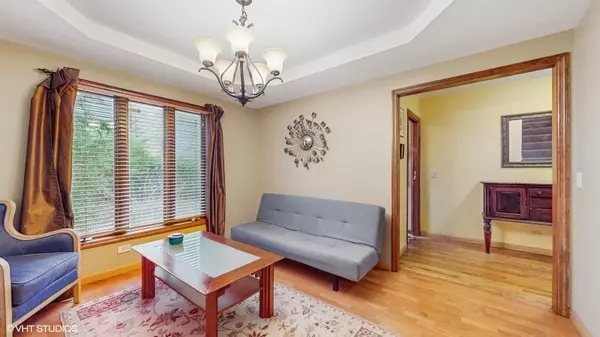 Cary, IL 60013,312 Carl Sands DR