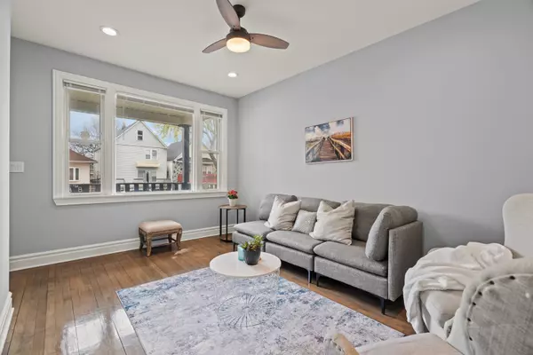 Chicago, IL 60619,9338 S Kimbark AVE