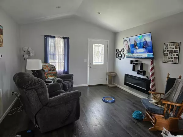 Mt. Sterling, IL 62353,231 W Main