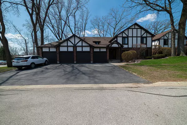 11240 Cherry CT #1B, Palos Hills, IL 60465